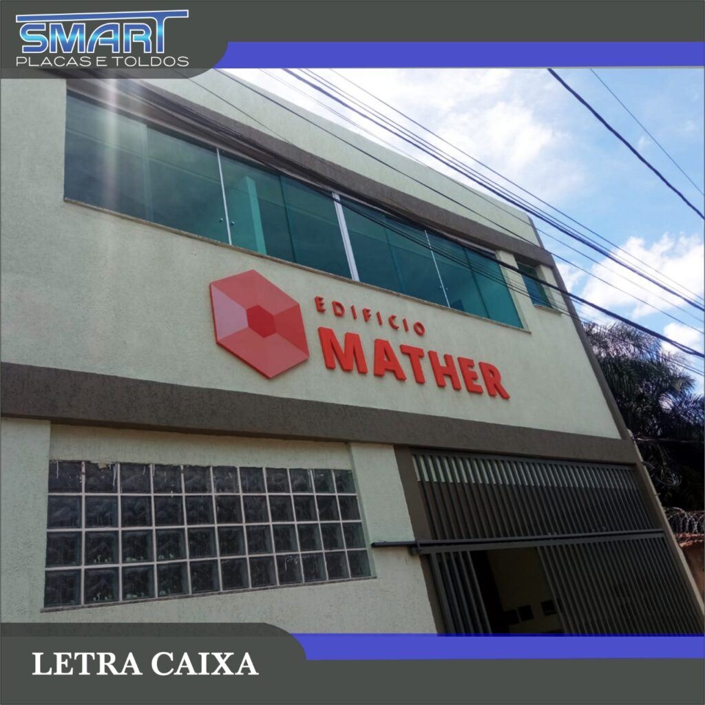 Letra caixa instalada no Edifício Mather